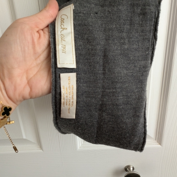 Coach Metallic Signature C Jacquard Scarf - Picture 4 of 5